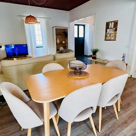 Casa Da Gente By Pontanegraazores Holiday home Biscoitos (Terceira)